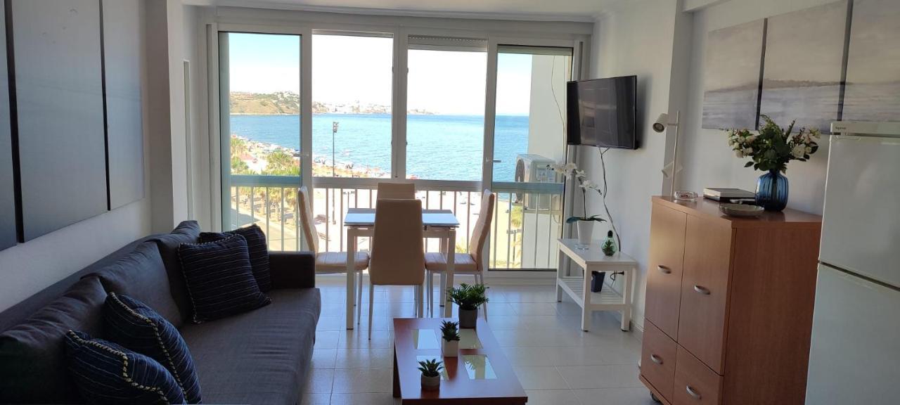 Turisstiko Playa Carvajal Apartment Фуeнхирола Екстериор снимка